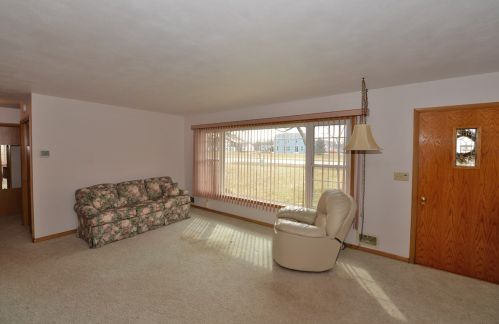 1920 7th St, Kenosha, WI 53140-1022