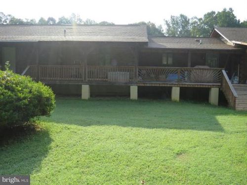 7149 Burr Hill Rd, Rhoadesville VA  22542-8942 exterior