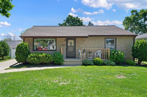 908 Thrush St, Green Bay WI  54303-4332 exterior