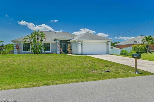 3415 25th St, Lehigh Acres, FL 33976-3905