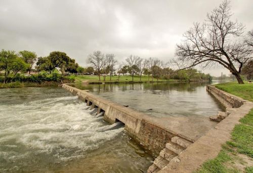 179 Holly St, Georgetown TX  78626-5154 exterior