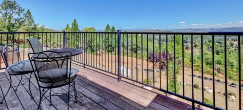 10698 Bell Rd, Lake Wildwood, CA 95946-8951