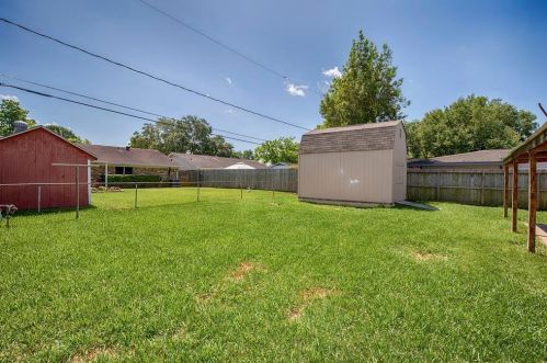 4205 Baron Ln, Deer Park TX  77536-6220 exterior