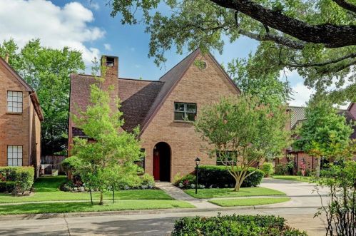 7 Pembrook Ct, Bellaire, TX 77401-5043