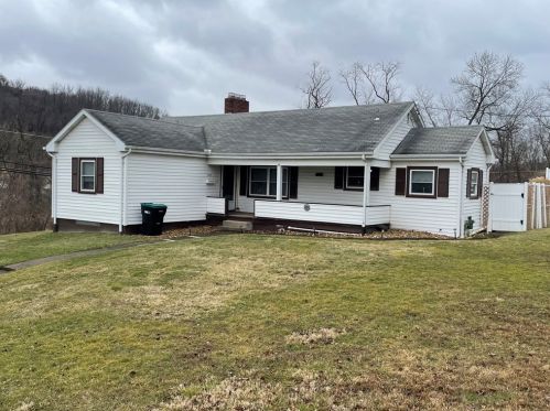 3462 Frye Ave, Finleyville, PA 15332-1306