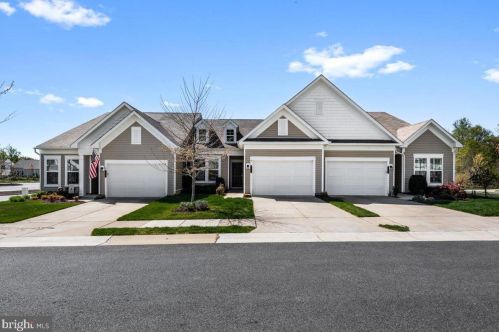 110 Long Point Dr, Fredericksburg, VA 22406-5451