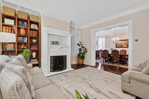 15 Hawthorne Ave, Pittsburgh PA 15229-2044 exterior