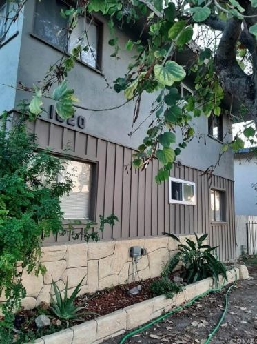 1820 Glenoaks Ave, Anaheim, CA 92801-4017