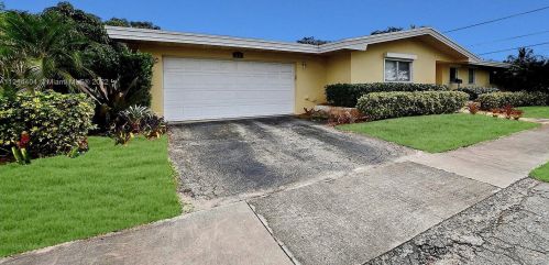 1121 40th Ave, Hollywood FL  33021-6048 exterior