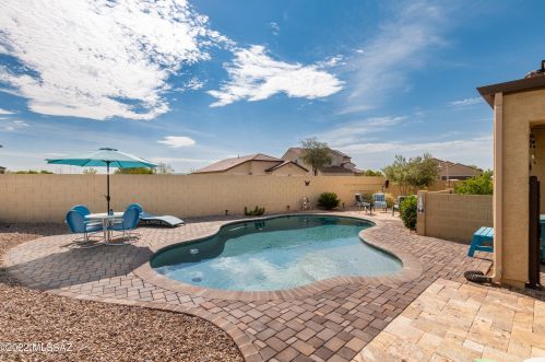 21702 Founders Rd, Red Rock, AZ 85145-6071