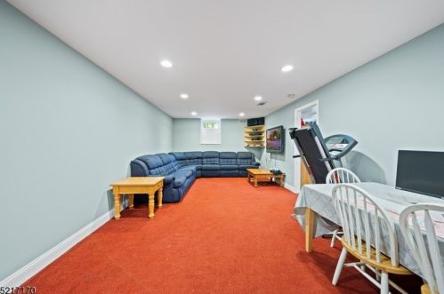 41 Dory Dilts Rd, Flemington NJ  08822-2805 exterior