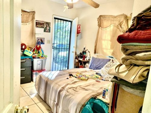 340 Olive St, San Bernardino CA  92410-3530 exterior