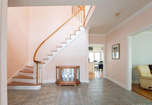 6 Sunset Hill Rd, Bethel, CT 06801-2925