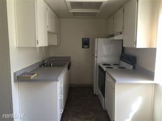 2209 Q St, Sacramento CA  95816-6817 exterior
