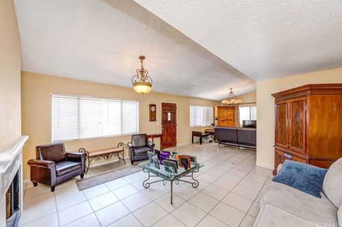 4212 161st St, Lawndale CA  90260-2733 exterior