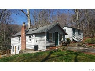 60 Lee Farm Dr, Southbury, CT 06488-2580