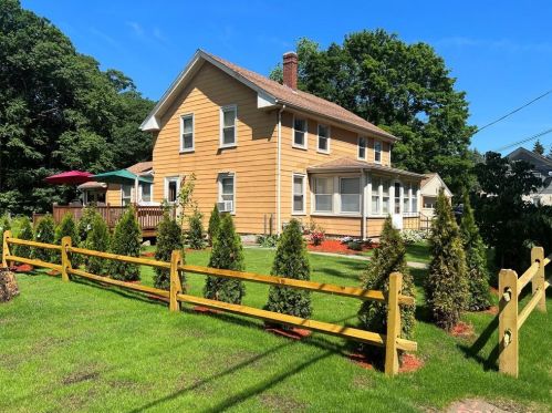 838 Lower River Rd, Lincoln, RI 02865-1226