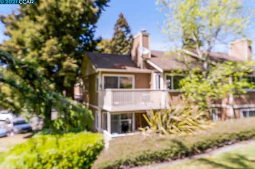 348 Blanchard Ln, Benicia CA  94510-2745 exterior