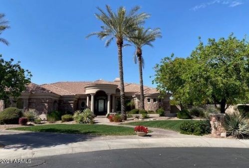 418 Bridle Way, Gilbert, AZ 85295-5942
