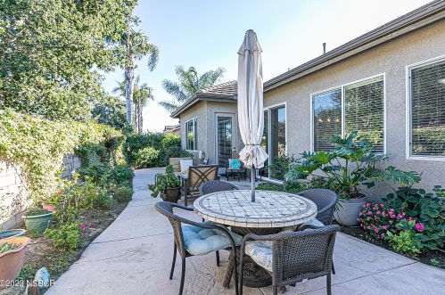 2518 Calderon Dr, Santa Maria CA  93455-7410 exterior