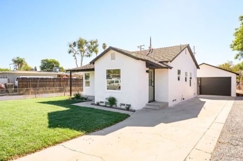 25597 Pacific St, San Bernardino CA  92404-6448 exterior
