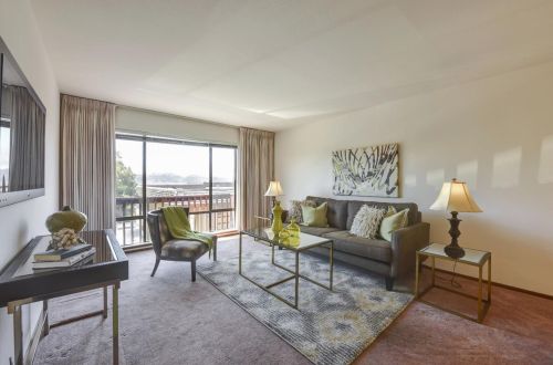 772 Stonegate Dr, South San Francisco CA  94080-1561 exterior