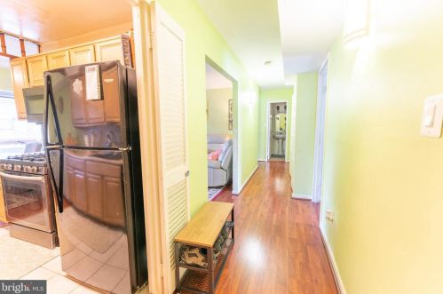 2333 Freetown Ct, Herndon, VA 20191-1782
