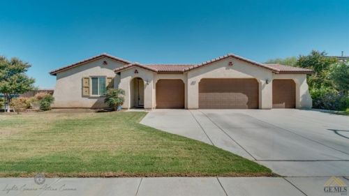 4516 Basque St, Bakersfield, CA 93313-2159