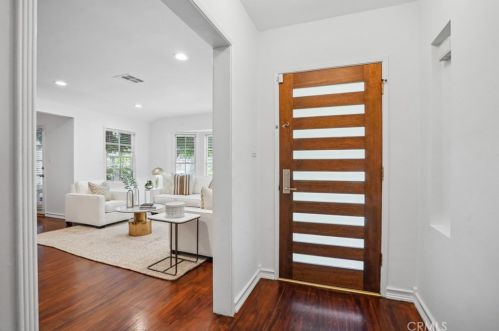 5414 Simpson Ave, North Hollywood, CA 91607-2236