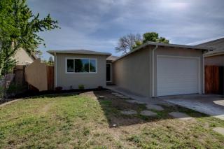 3330 22nd Ave, Sacramento, CA 95820-4409
