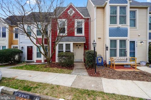 2108 Whisperwood Glen Ln, Herndon, VA 20191-4117