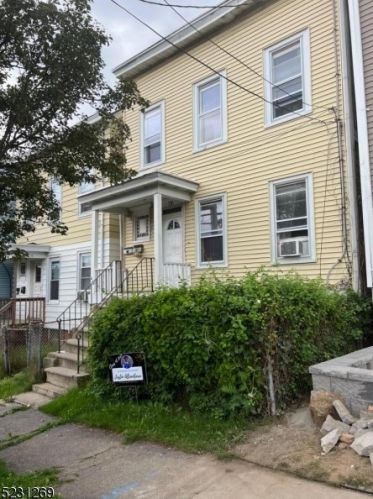 15 Fairview Ave, Paterson NJ  07506-3013 exterior