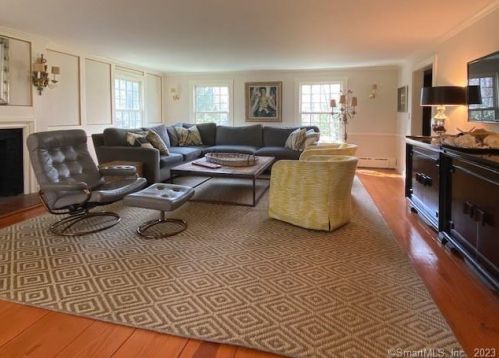 231 Turtle Back Rd, New Canaan CT  06840-2699 exterior