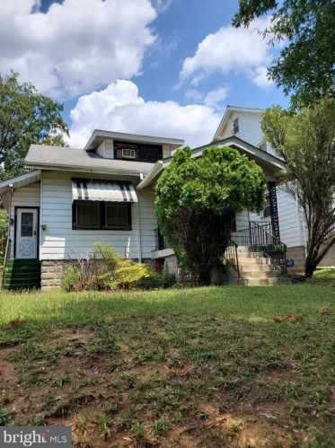 3603 Dakota Ave, Washington, DC 20018-3025