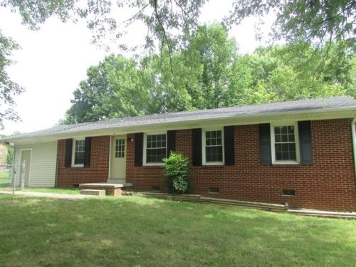 513 Cecil St, Lawrenceburg, TN 38464-2001
