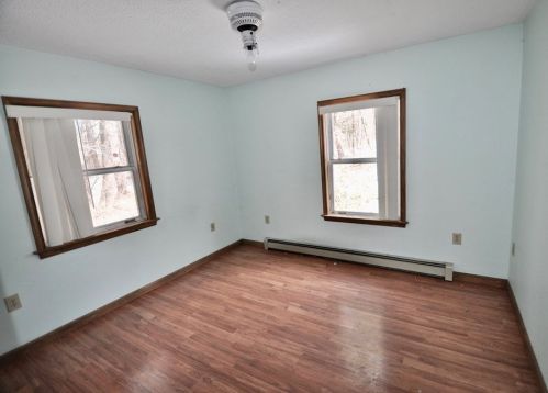 290 Hardwick Rd, Petersham MA 01366-9701 exterior