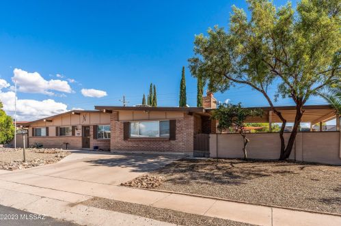 8610 Shiloh St, Tucson, AZ 85710-2944