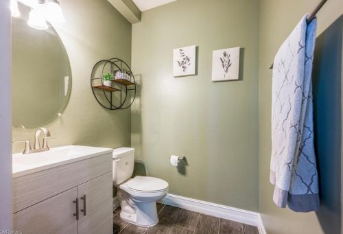 7887 Bristol Cir, Naples FL  34120 exterior