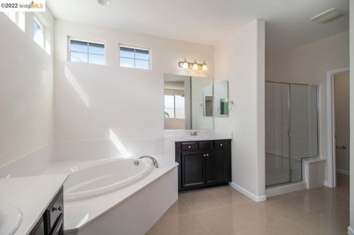 418 Sonnet Ct, Oakley CA  94561-5086 exterior