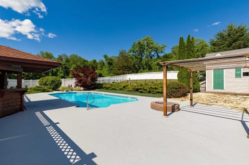 118 Gabriels Path, Poughquag NY  12570-5147 exterior