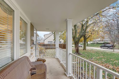 2205 Oaklawn Ave, Waukesha, WI 53188-2125