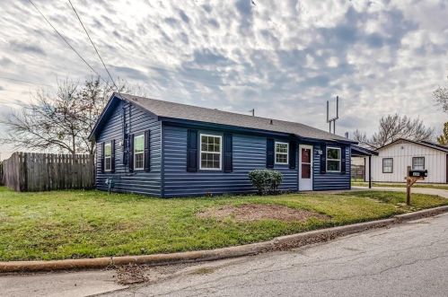 106 11th St, Kaufman, TX 75142-3520