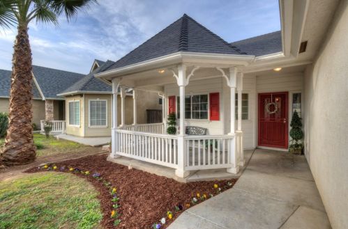 4764 Cornell Ave, Fresno, CA 93703-1641