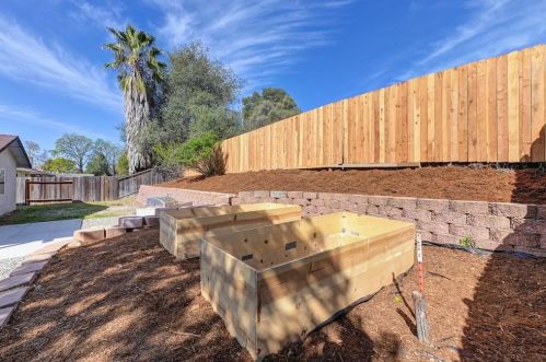 6351 Eldon Ave, Loomis CA  95650-8803 exterior
