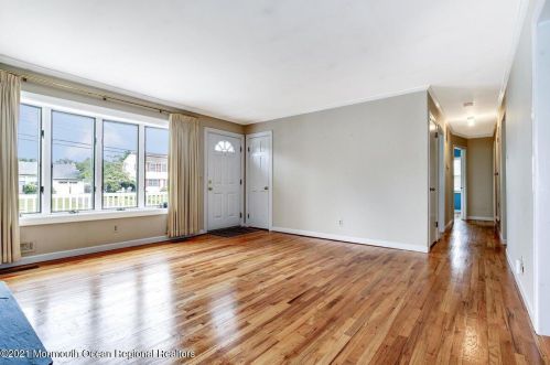 115 Taft Dr, Bricktown NJ  08724-2725 exterior