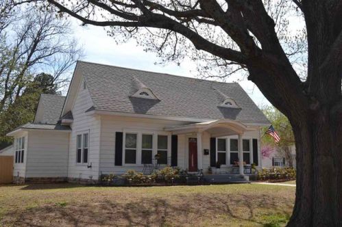 1420 3 Ave, Ardmore OK  73401-7627 exterior