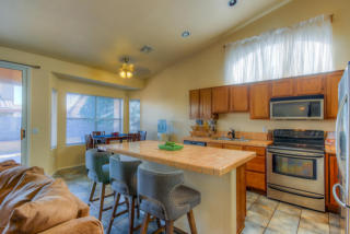 8637 Aster Dr, Peoria, AZ 85381-8146