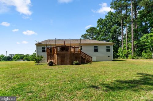 84 Cove Ln, Montross VA  22520-4026 exterior