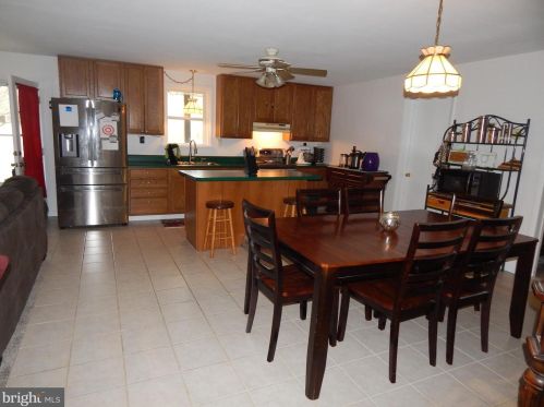 469 Linwood Dr, Hedgesville, WV 25427-4149