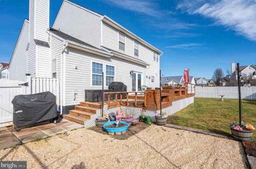 11 Gusty Ct, Charles Town WV  25414-3918 exterior